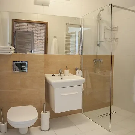 ベッド・アンド・ブレックファスト Gosciniec Hetman