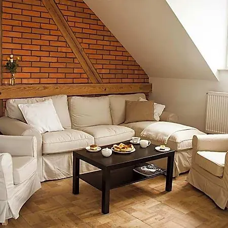 Gosciniec Hetman 3* Mikołajki
